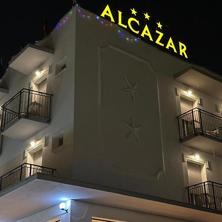 Hotel Alcazar リミニ エクステリア 写真