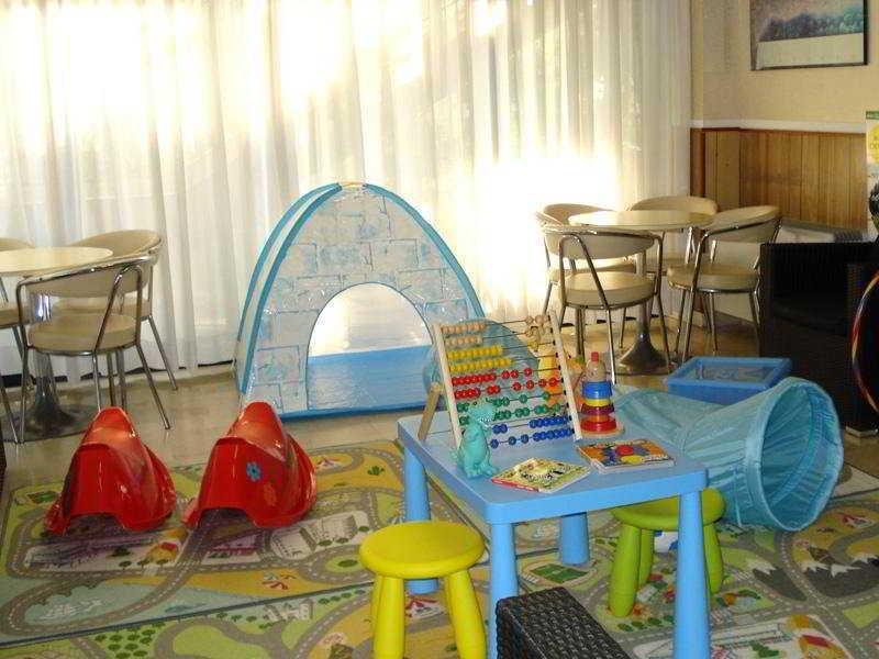Hotel Alcazar リミニ エクステリア 写真